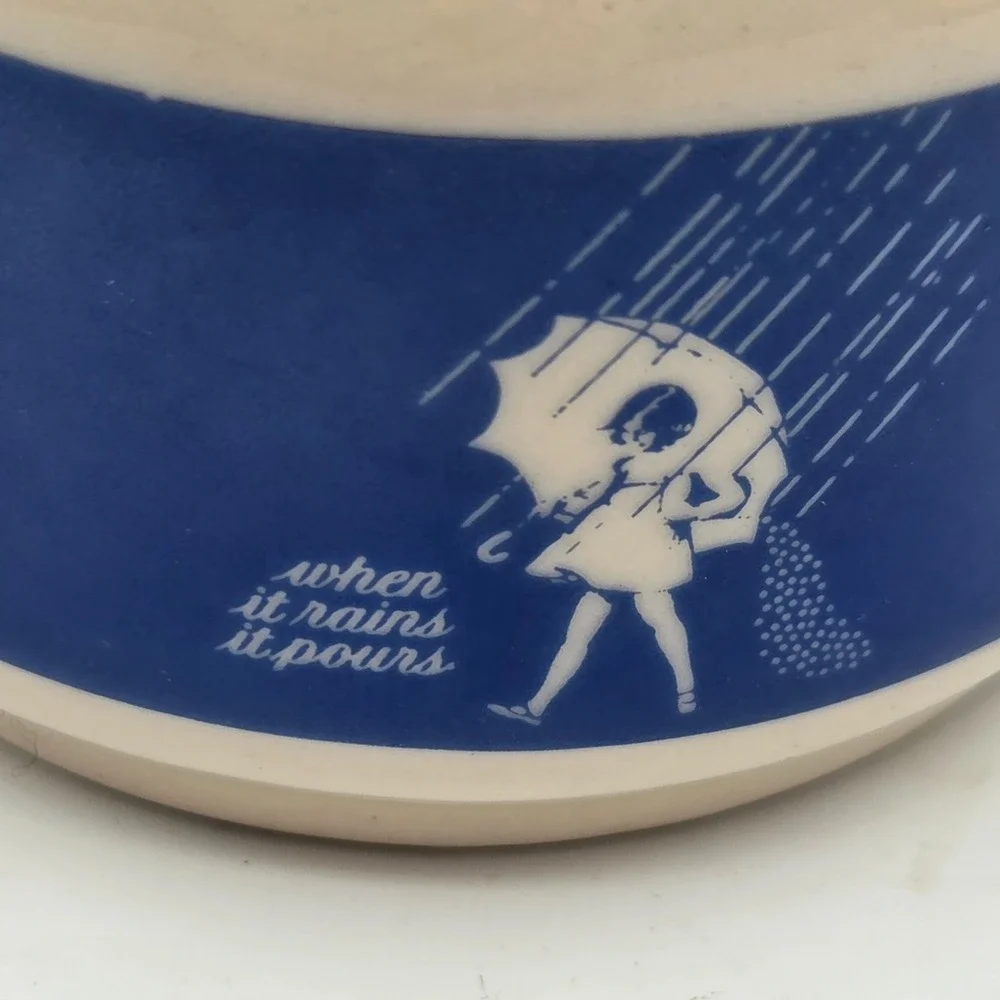 Morton Salt Umbrella Girl When It Rains It Pours Ceramic‎ Creamer Vintage 1960's